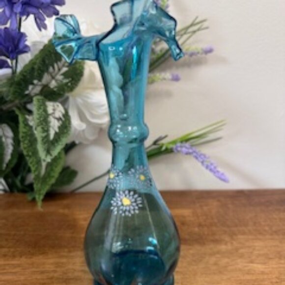 Victorian Style Blue Ruffle Vase – Hand Painted Daisies Delicate Art Glass Vinta - Picture 1 of 4